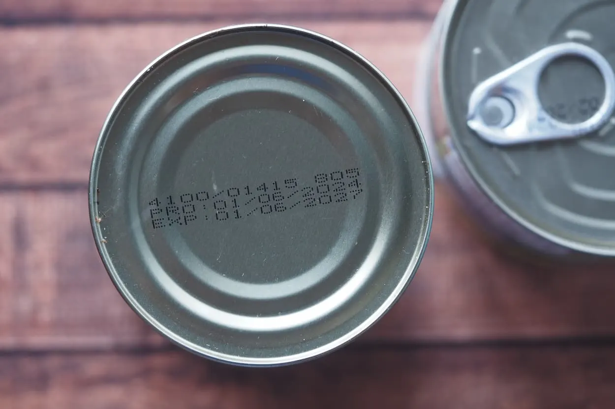Lot info on cans